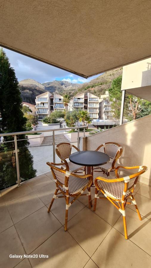 בודווה Blue Horizon Apartment Resort מראה חיצוני תמונה