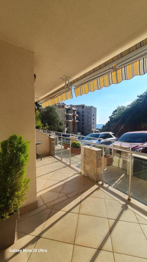 בודווה Blue Horizon Apartment Resort מראה חיצוני תמונה