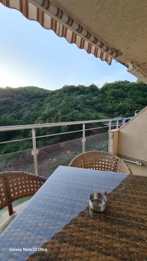 בודווה Blue Horizon Apartment Resort מראה חיצוני תמונה