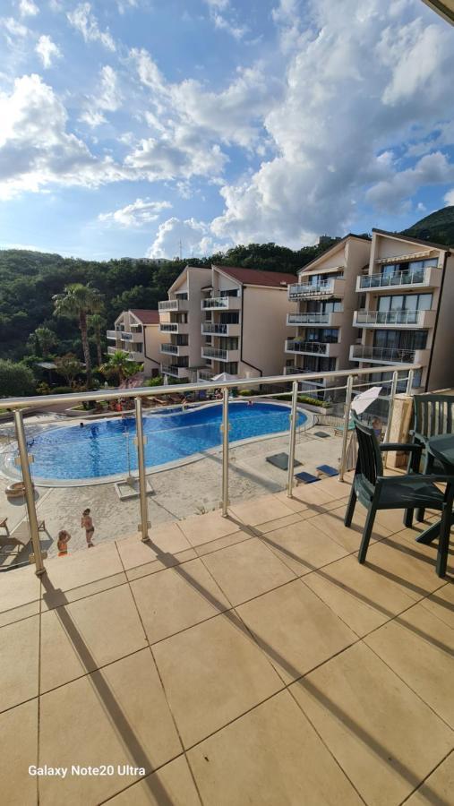 בודווה Blue Horizon Apartment Resort מראה חיצוני תמונה